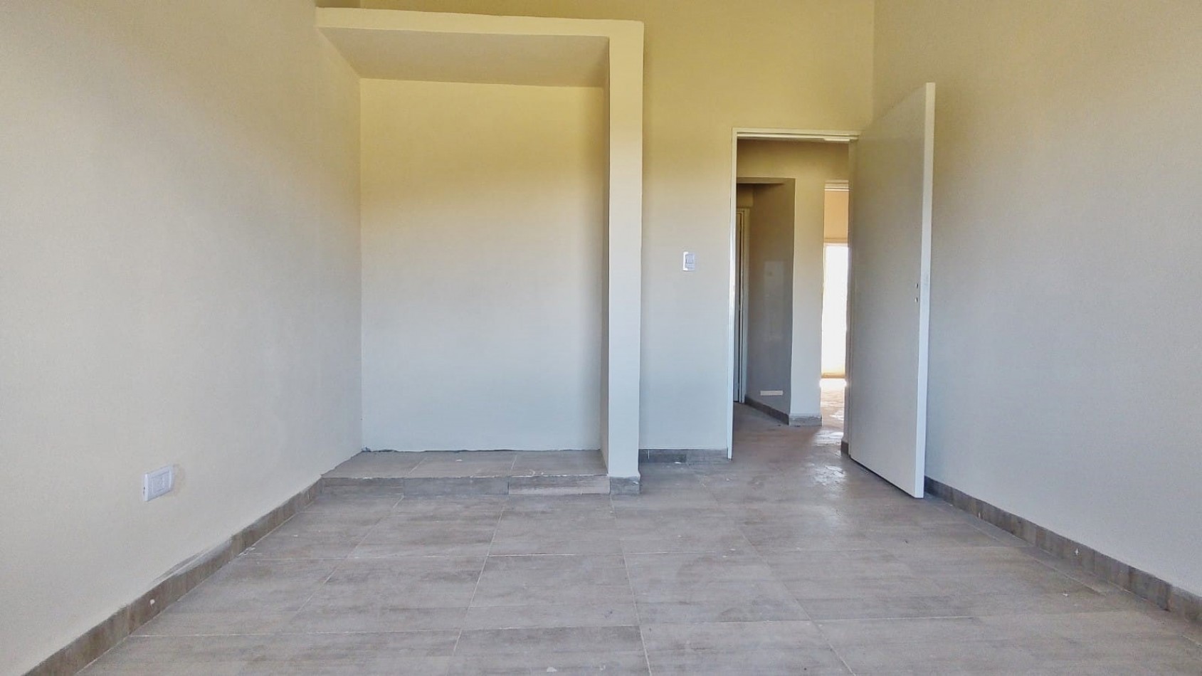 CASA EN VENTA 4D, 2 BÑ - TAFI DEL VALLE - LOTEO VILLA CHENAUT 