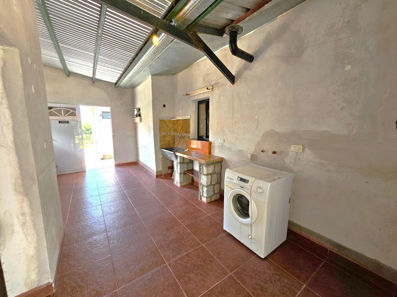 CASA EN VENTA TAFI DEL VALLE 2D, 2 Bñ, GALERIAS, ASADOR COCHERA. DENTRO DE LA VILLA