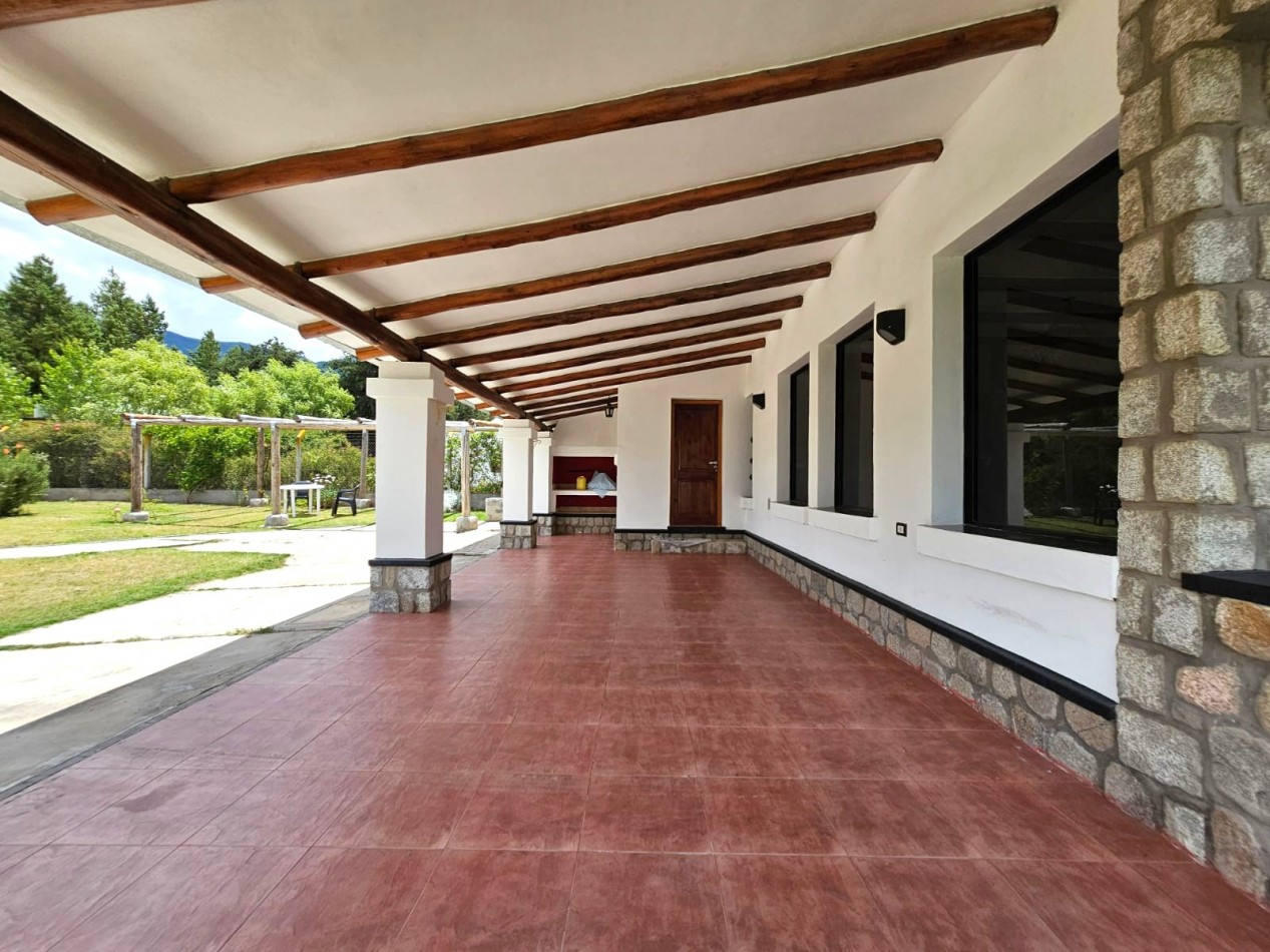 CASA EN VENTA TAFI DEL VALLE 2D, 2 Bñ, GALERIAS, ASADOR COCHERA. DENTRO DE LA VILLA