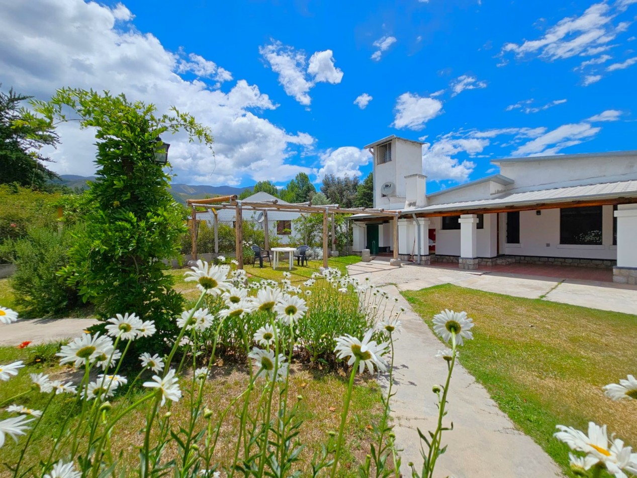 CASA EN VENTA TAFI DEL VALLE 2D, 2 Bñ, GALERIAS, ASADOR COCHERA. DENTRO DE LA VILLA