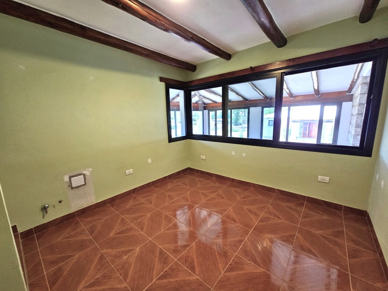 CASA EN VENTA TAFI DEL VALLE 2D, 2 Bñ, GALERIAS, ASADOR COCHERA. DENTRO DE LA VILLA