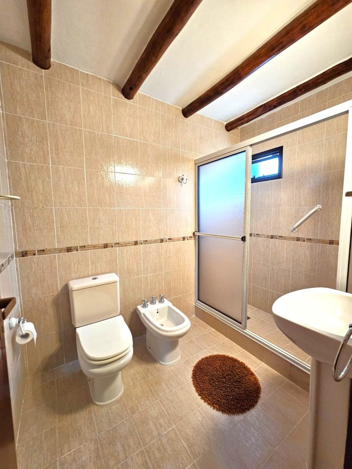 CASA EN VENTA TAFI DEL VALLE 2D, 2 Bñ, GALERIAS, ASADOR COCHERA. DENTRO DE LA VILLA