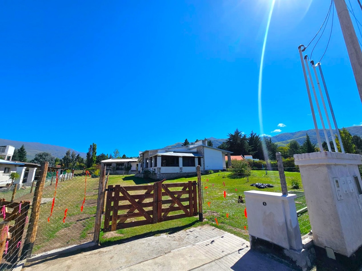 CASA EN VENTA TAFI DEL VALLE 2D, 2 Bñ, GALERIAS, ASADOR COCHERA. DENTRO DE LA VILLA