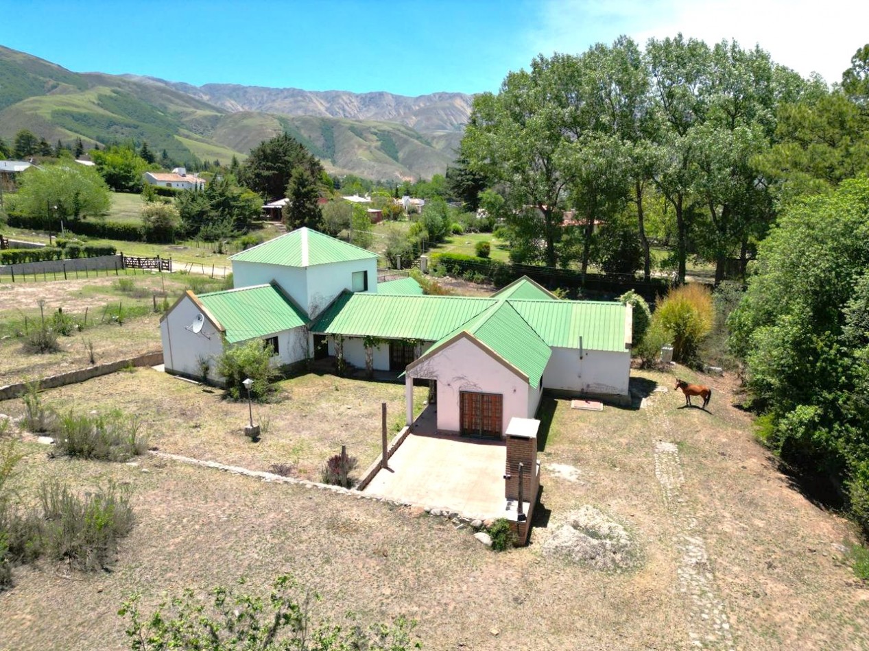 VENTA IMPORTANTE CASA TAFI DEL VALLE - LA QUEBRADITA 