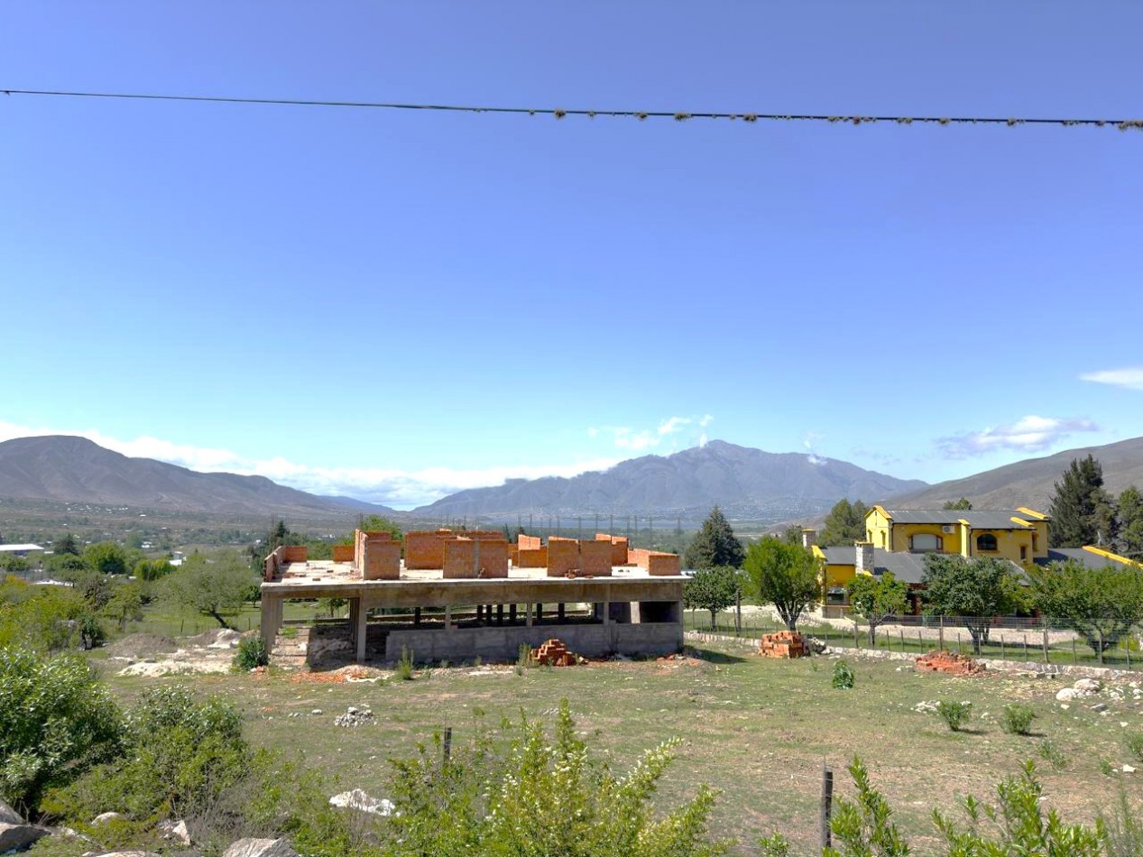 VENTA IMPORTANTE TERRENO 2.153 M2 CON EDIFICACION 640M2 - TAFI DEL VALLE - LA QUEBRADITA