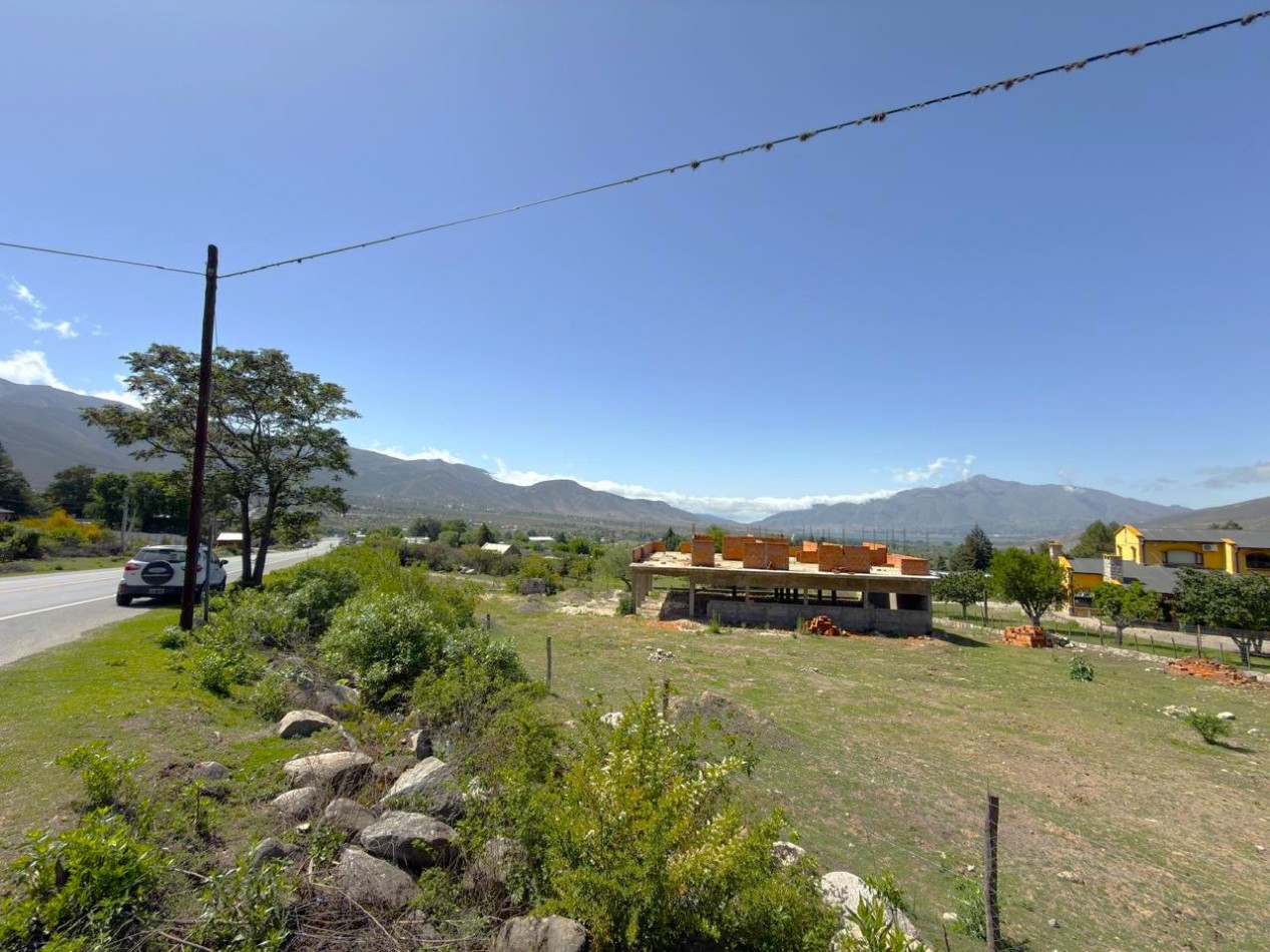 VENTA IMPORTANTE TERRENO 2.153 M2 CON EDIFICACION 640M2 - TAFI DEL VALLE - LA QUEBRADITA