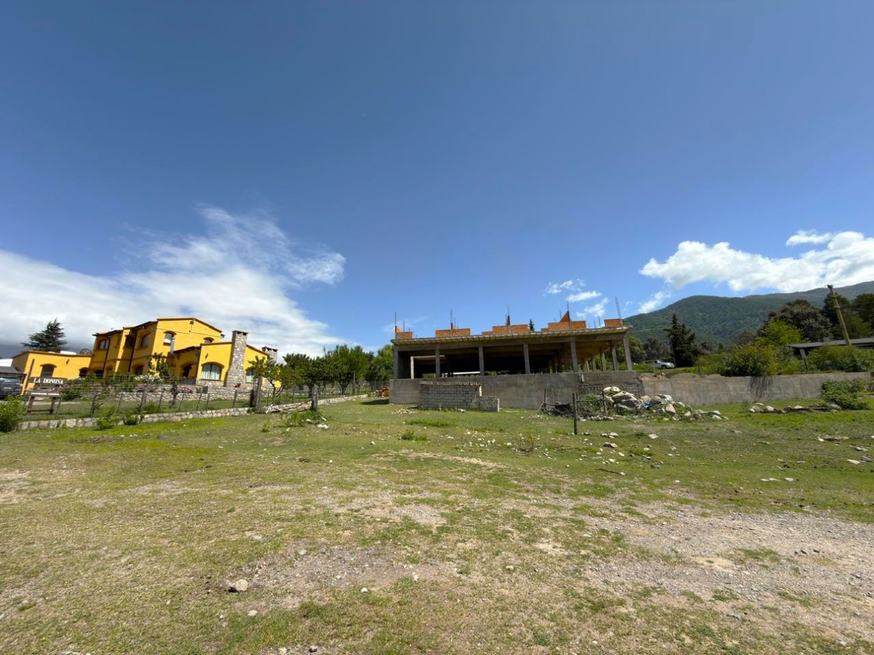 VENTA IMPORTANTE TERRENO 2.153 M2 CON EDIFICACION 640M2 - TAFI DEL VALLE - LA QUEBRADITA