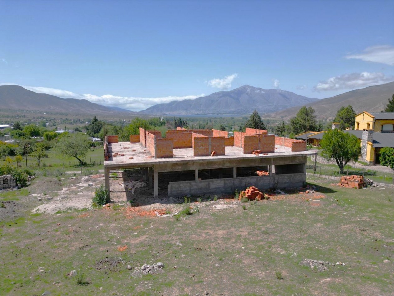 VENTA IMPORTANTE TERRENO 2.153 M2 CON EDIFICACION 640M2 - TAFI DEL VALLE - LA QUEBRADITA