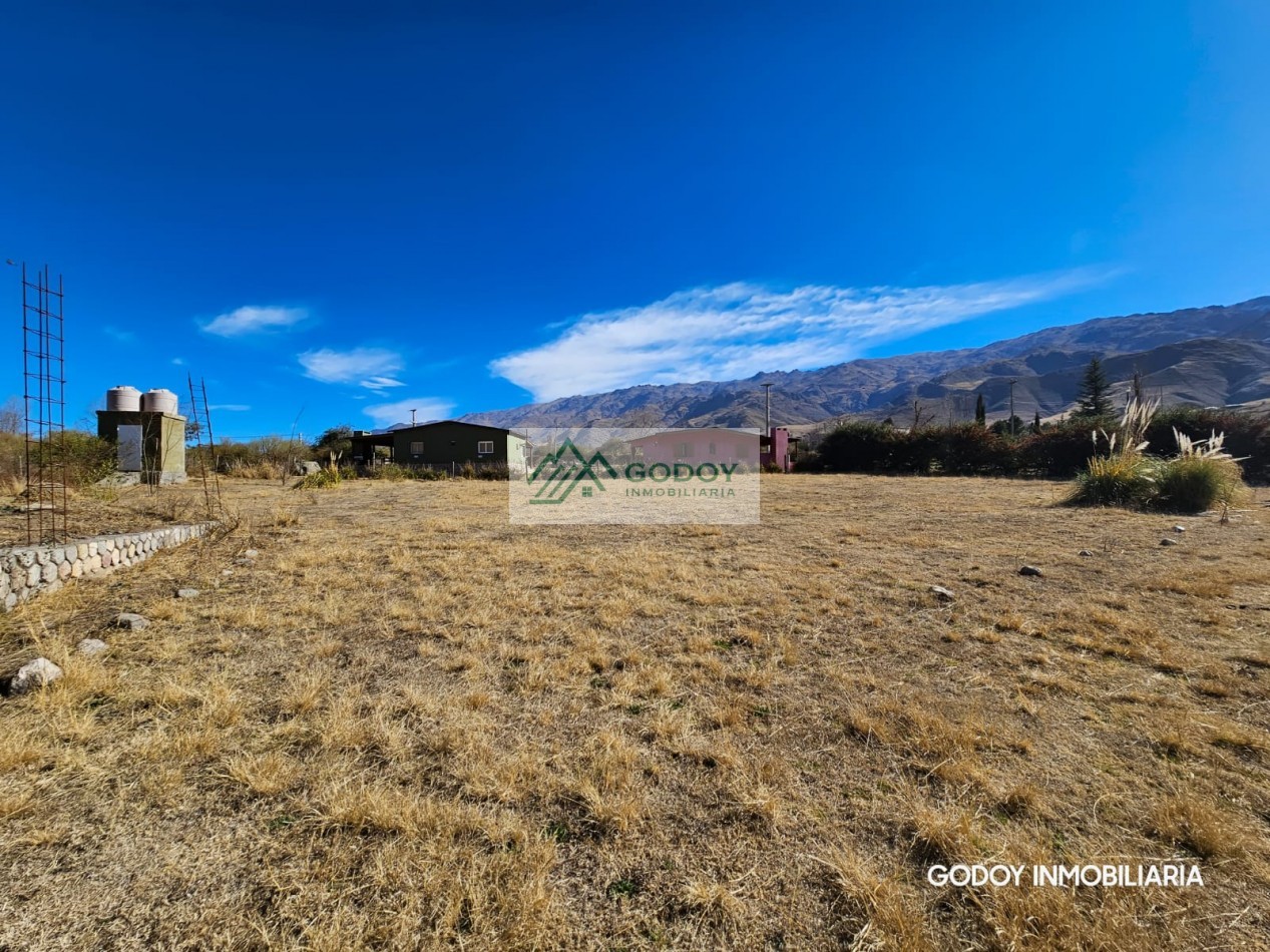 CASA EN VENTA 3D, 1B, TIPO DUPLEX - TERRENO 2.700 M2 LA OVEJERIA