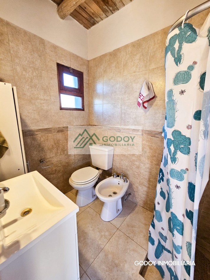 CASA EN VENTA 3D, 1B, TIPO DUPLEX - TERRENO 2.700 M2 LA OVEJERIA
