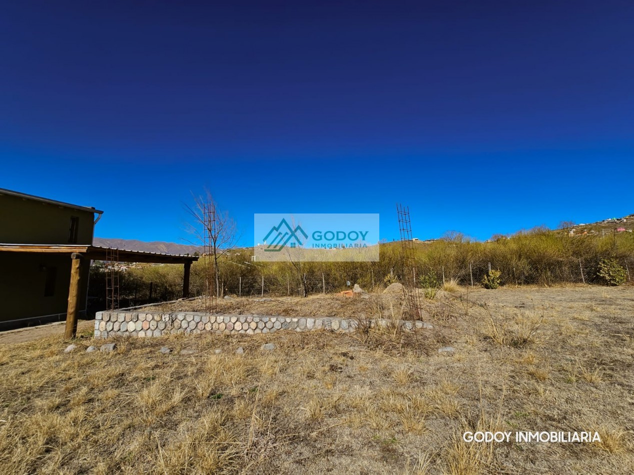 CASA EN VENTA 3D, 1B, TIPO DUPLEX - TERRENO 2.700 M2 LA OVEJERIA
