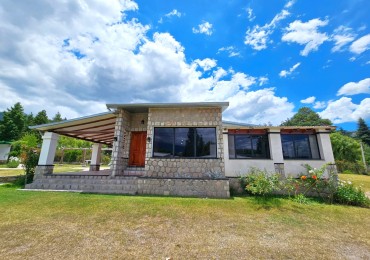 CASA EN VENTA TAFI DEL VALLE 2D, 2 Bñ, GALERIAS, ASADOR COCHERA. DENTRO DE LA VILLA
